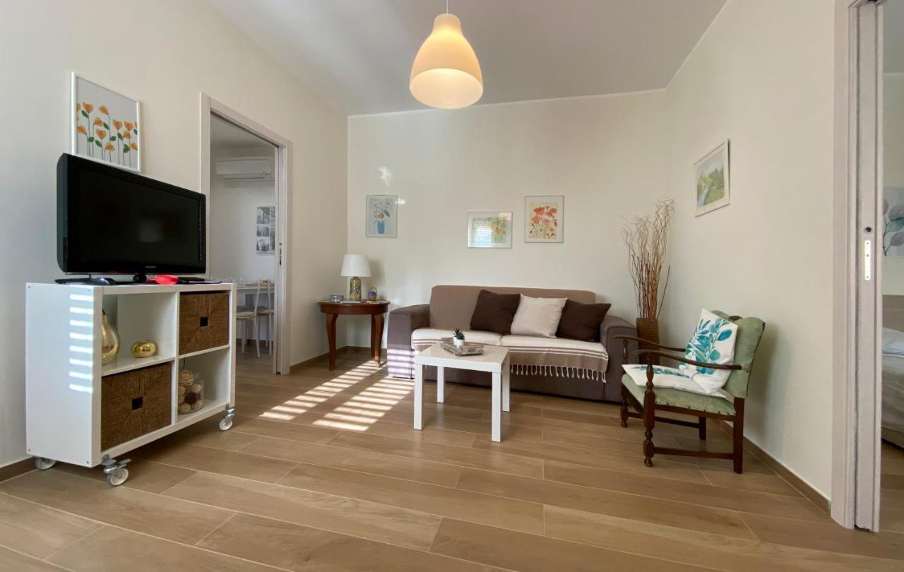 Casa Vacanze Marale Кастелмола Екстериор снимка