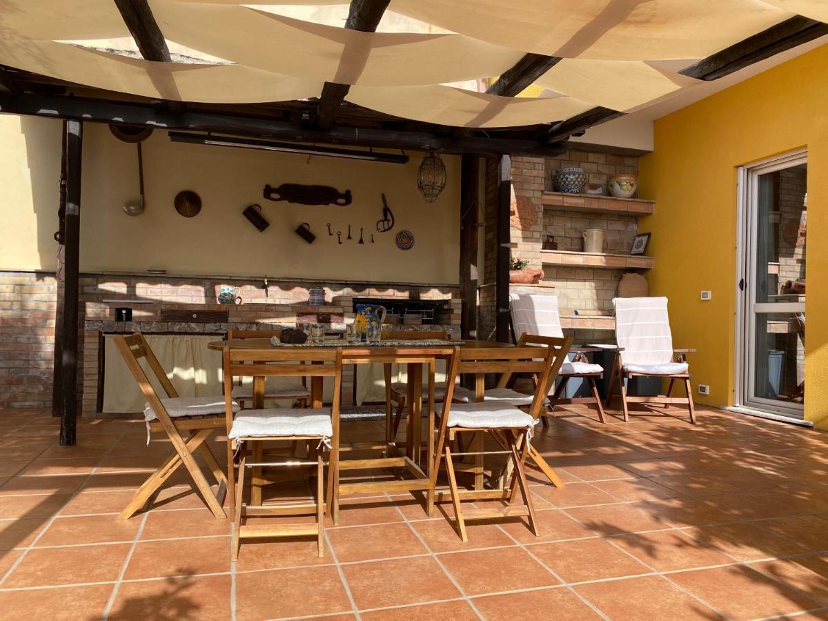 Casa Vacanze Marale Кастелмола Екстериор снимка