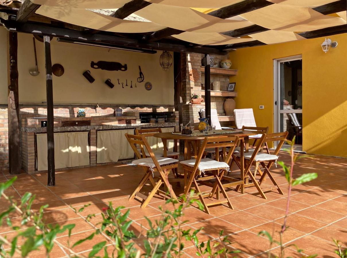 Casa Vacanze Marale Кастелмола Екстериор снимка